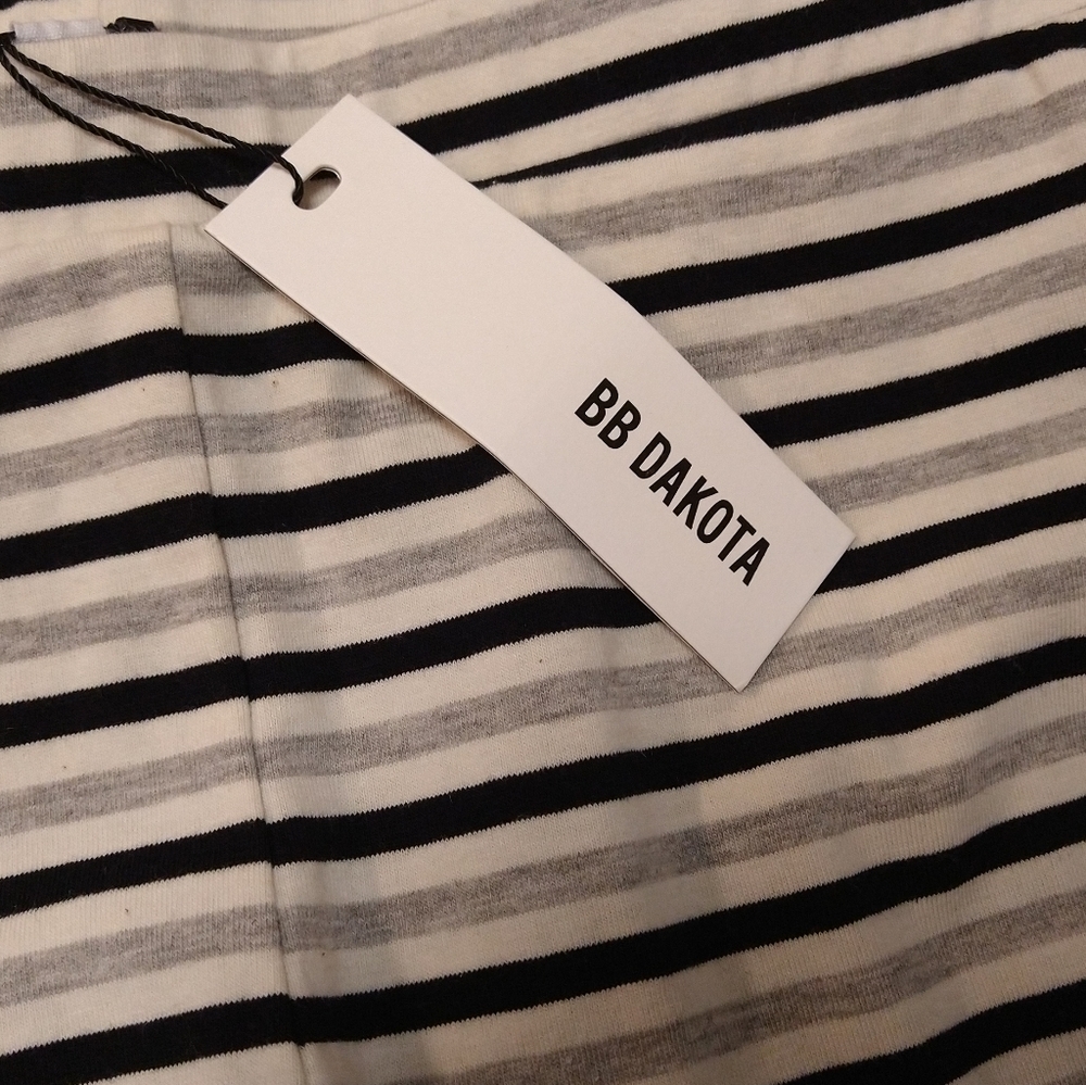 BB Dakota NWT Striped Crop Black Cream Flare Casual Lounge Pants Women's Small